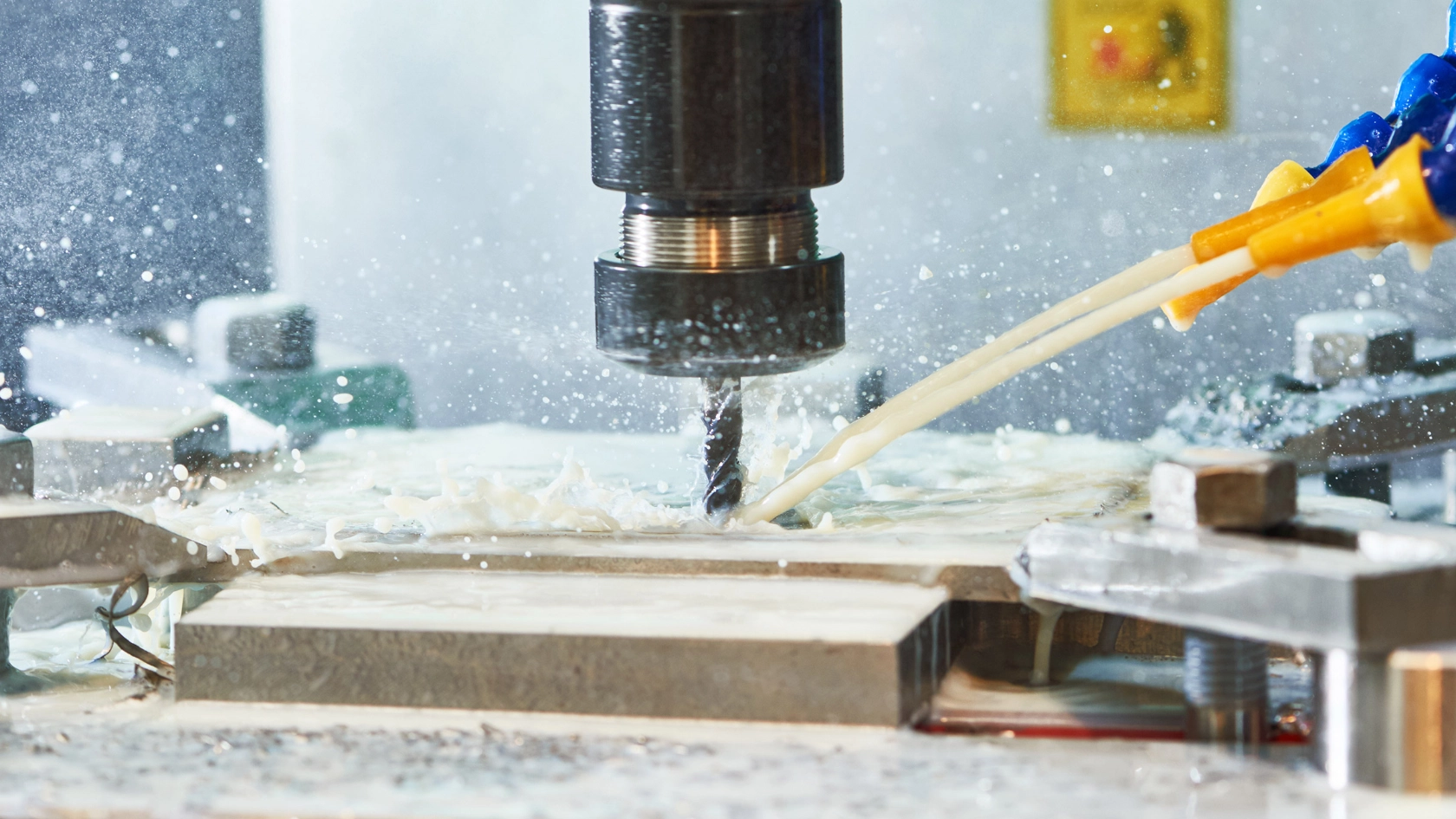 Kühlung und Schmierung einer Fräßmaschine